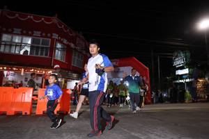 BIB: 
                            <button type="button" onclick="openModal(26262441)" class="btn btn-primary btn-sm float-right btn-popup" data-toggle="modal" data-target=".modal-high-quality">
                        <i class="fas fa-shopping-cart"></i> Add to Cart
                    </button>
                                            <button type="button" onclick="isThisMe(26262441, true)" class="btn btn-success btn-sm float-right btn-popup btn-isme hidden" data-toggle="tooltip" data-placement="bottom" title="นี่คือรูปของคุณใช่ไหม คลิกที่นี่เพื่อเอาเข้าอัลบั้ม">
                        <i class="fas fa-plus"></i> Add to album
                    </button>
                    <button type="button" onclick="isThisMe(26262441, false)" class="btn btn-warning btn-sm float-right btn-popup btn-isnotme hidden">
                        <i class="fas fa-ban"></i> Remove from album
                    </button>